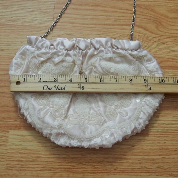 Romantic Rose Purse - Picture 5 of 7